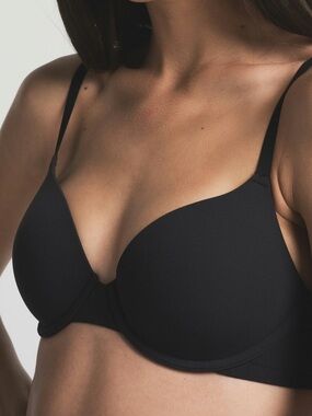 SKIMS Fits Everybody T-Shirt Bra – Onyx (Black) – 36C – NWT